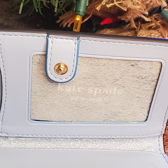 kate spade New York Dottie Bloom Flower Appliqué Leather Bifold Wallet NWT - Picture 8 of 15